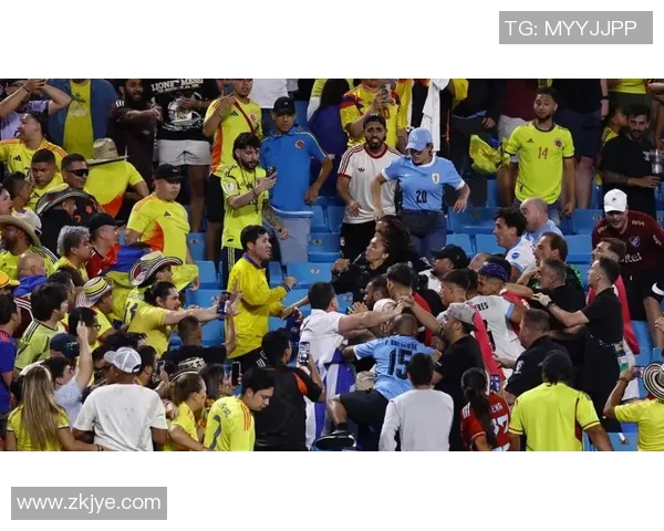 足球场上球星激烈对抗与冲突合集 看看他们如何解决场上矛盾